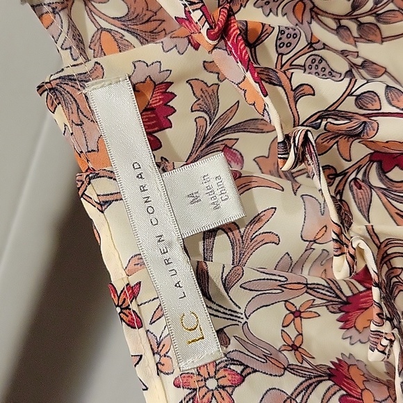 Lauren Conrad Paisley Print Blouse Medium - Picture 4 of 4